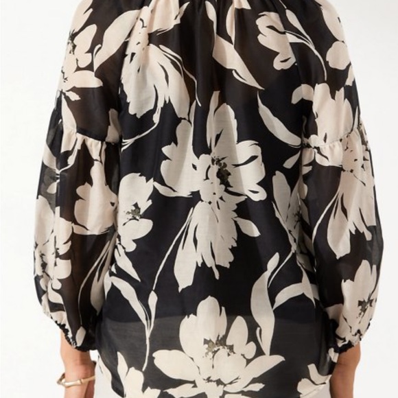 Tommy Bahama Agua Amara Flora 3/4-Sleeve blouse. - Picture 2 of 3